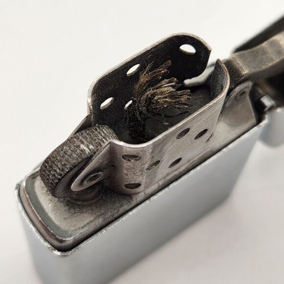 Zippo Dodge Ram Emblem Lighter 2002 Code A 02 Silver Tone Flip Tone Made in USA - Picture 14 of 16